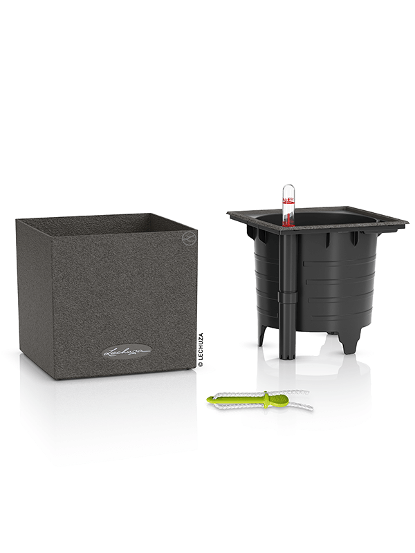 13537